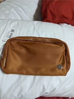 lululemon athletica Fanny Pack - Caramel Brown
